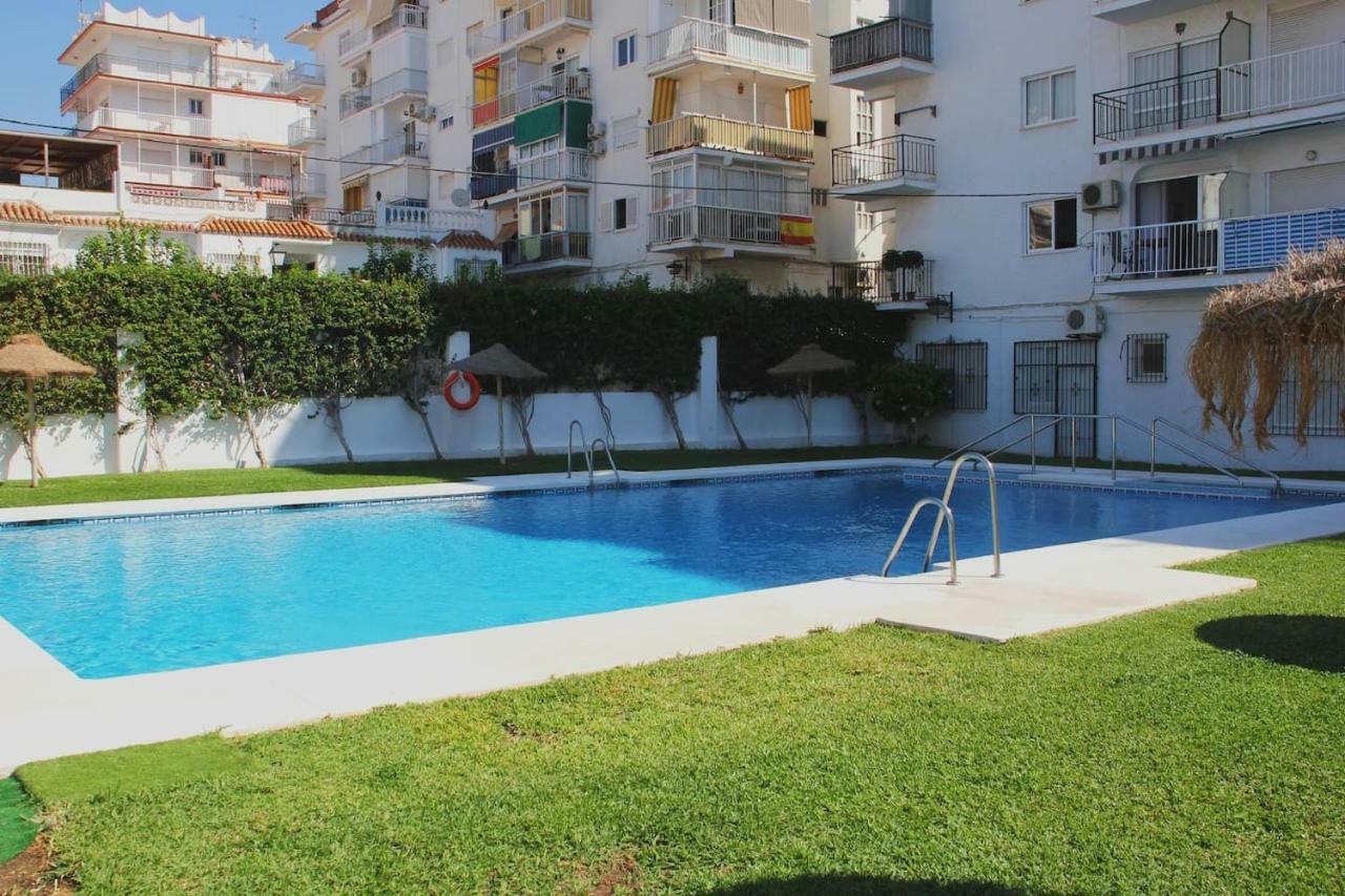 Nerja Gaviota Holidays Piscina Y Playa Exteriör bild