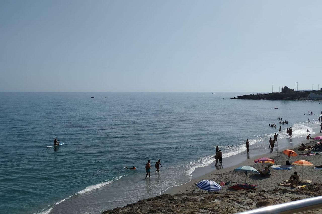 Nerja Gaviota Holidays Piscina Y Playa Exteriör bild