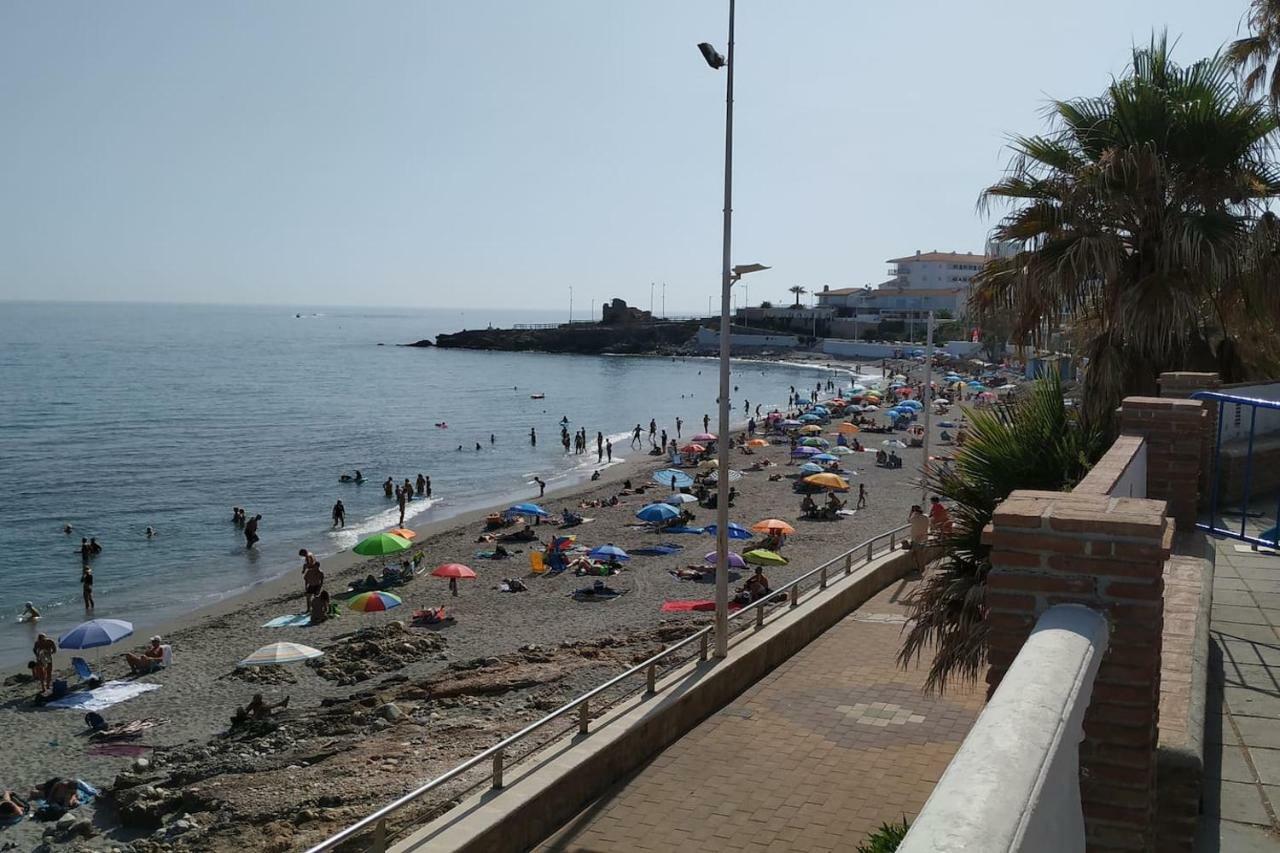 Nerja Gaviota Holidays Piscina Y Playa Exteriör bild